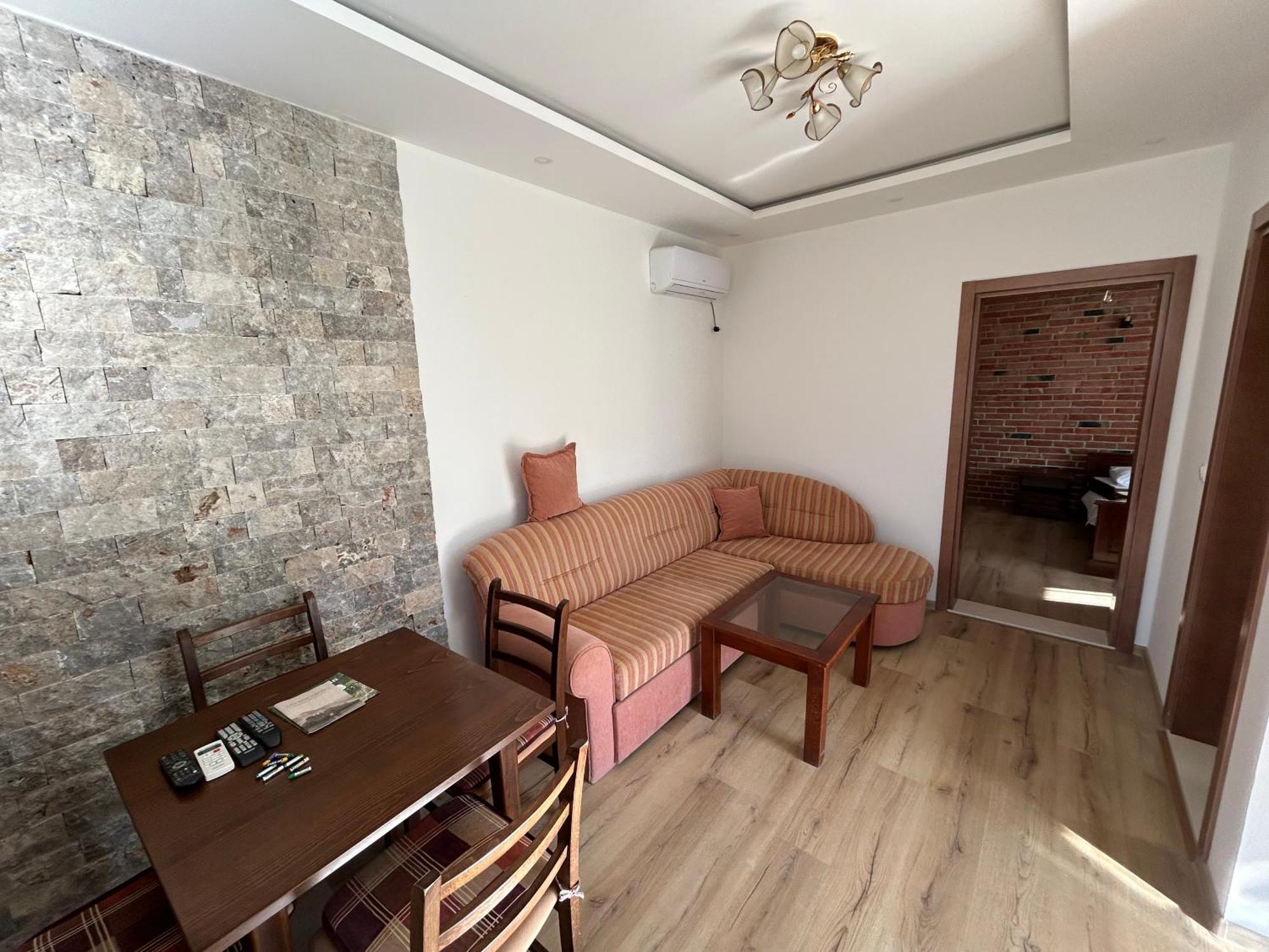 Medo * Ulcinj